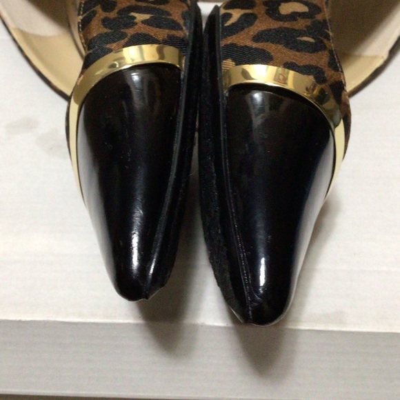 J. RENNE LEOPARD HEELS - Picture 7 of 14